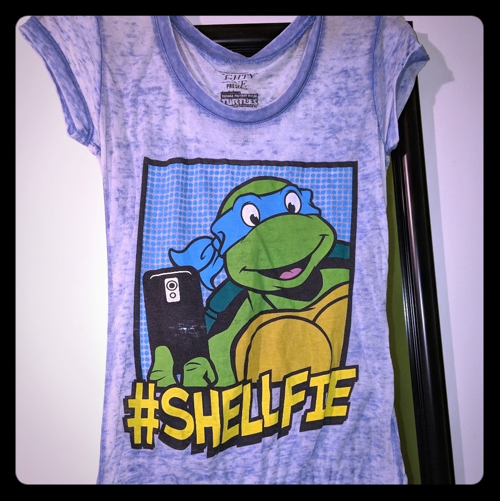 Mighty Fine #Shellfie tshirt
